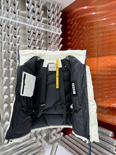 ハイクオリティダウンジャケット着用イメージ